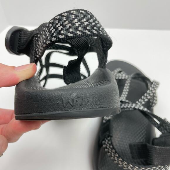 Chaco | ZX/2 Classic Black & White Outdoor Hiking Sandals - Picture 8 of 9